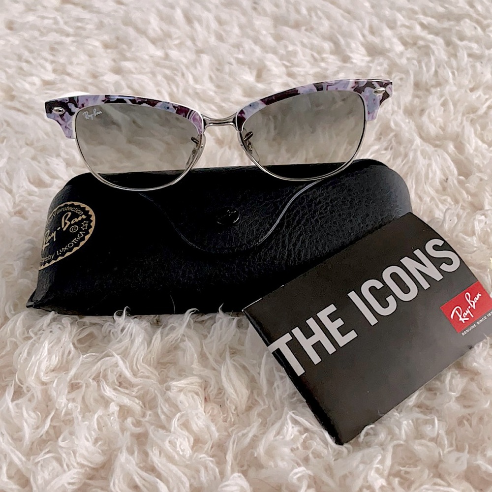 Ray Ban Women’s Clubmaster Classic RB 4132 832/32